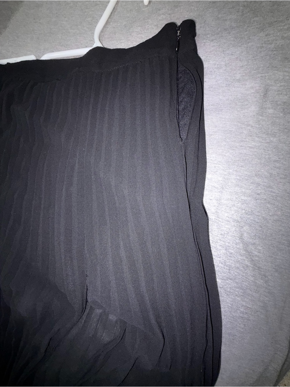 Black Pleated Maxi Skirt - Picture 4 of 6